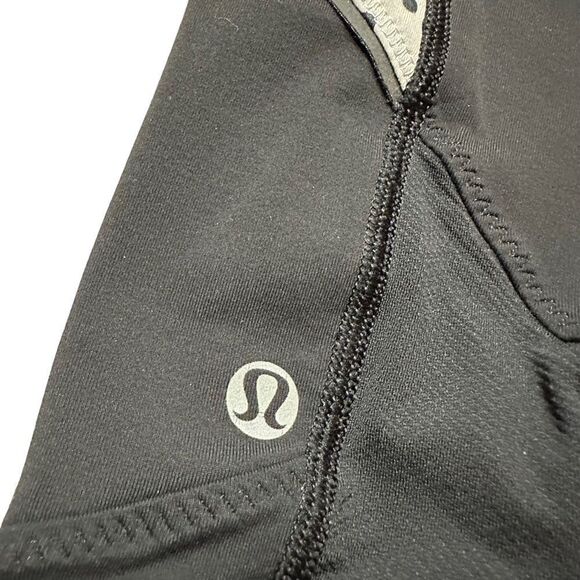 Lululemon Polka Dot/Stripe Run Crops 6 - Picture 6 of 14